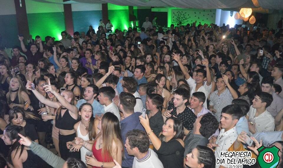 El Club Unión celebró el Día del Amigo con otra mega fiesta