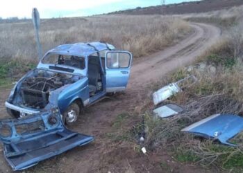 CHASICO: Vuelco en un camino vecinal