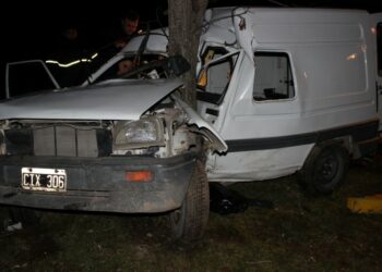 Dos accidentes se registraron en las primeras horas del domingo (fotos y próximamente videos)