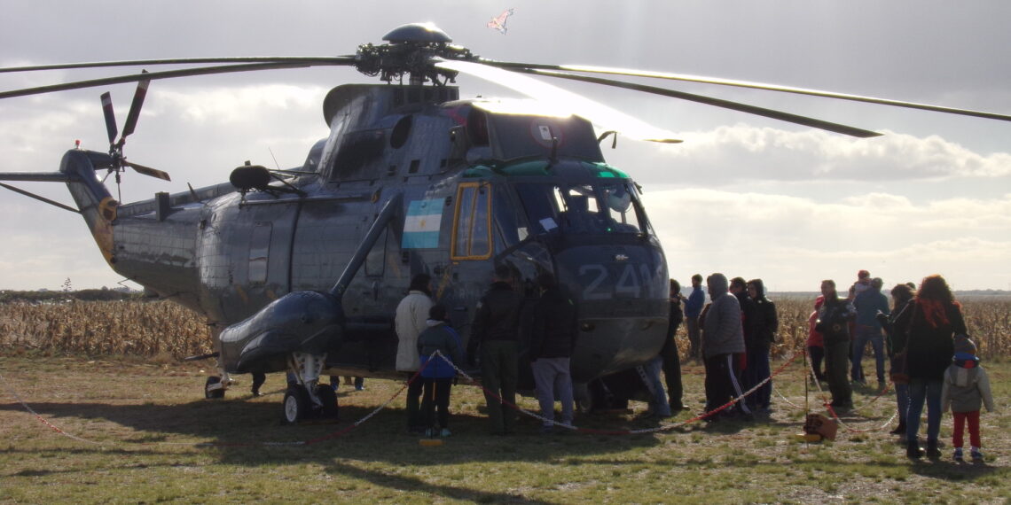 SE REALIZÓ LA BARRILETEADA DEL AERO CLUB TORNQUIST (FOTOS)