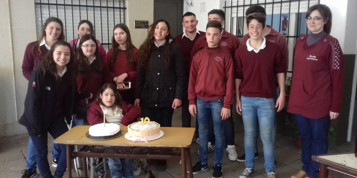 FM ESPERANZA FESTEJÓ 10 AÑOS DE TRAYECTORIA EDUCANDO E INFORMANDO A LA COMUNIDAD