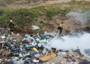 Seria intencional el incendio declarado esta mañana en el basurero Municipal (fotos y videos)