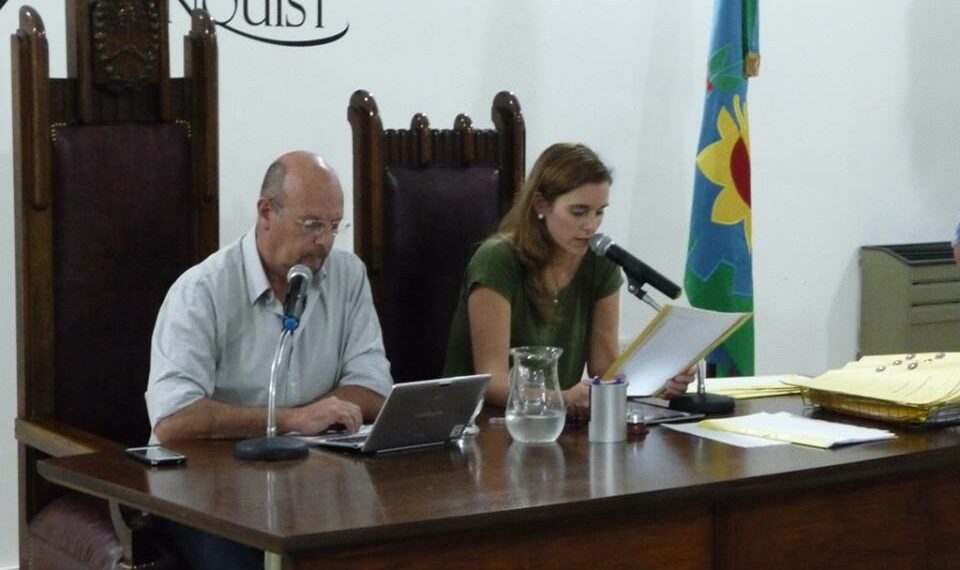 CONCEJALES OFICIALISTAS Y OPOSITORES DEBATIERON SOBRE LOS RESIDUOS ENCONTRADOS EN UN BASURERO DEL DISTRITO (VIDEOS DEL DEBATE)
