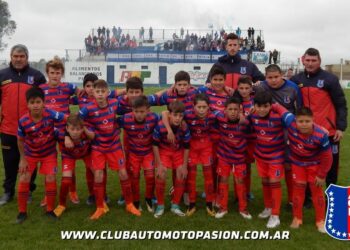 LA 8° DIVISIÓN DE AUTOMOTO SE QUEDÓ CON EL APERTURA (NOTAS A LOS PROTAGONISTAS)