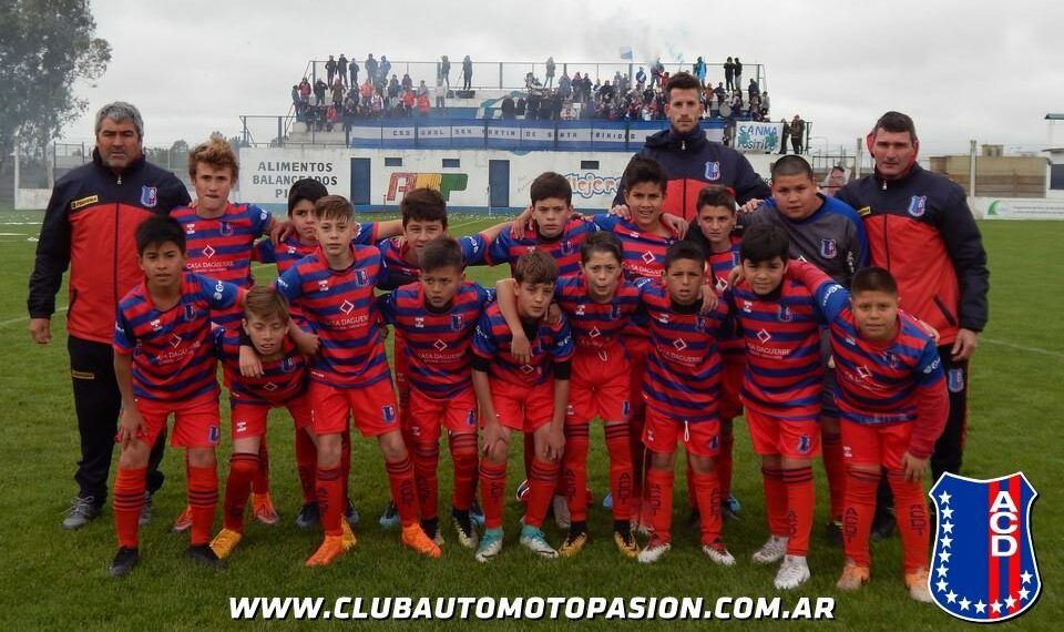 LA 8° DIVISIÓN DE AUTOMOTO SE QUEDÓ CON EL APERTURA (NOTAS A LOS PROTAGONISTAS)