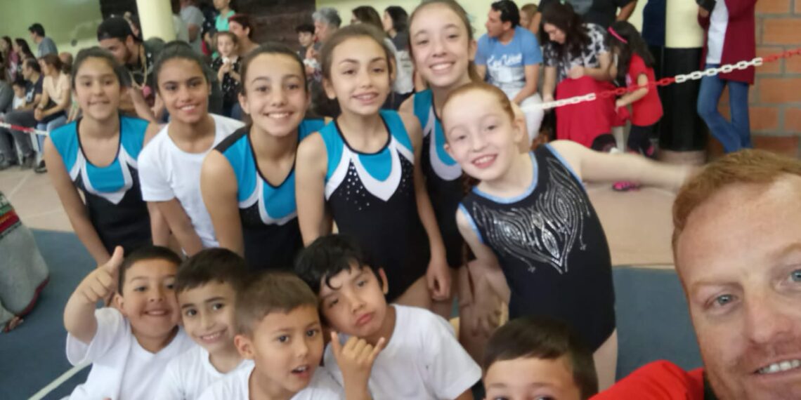 Torneo de gimnasia artística en el Club Olimpo de Bahía Blanca (Fotos)