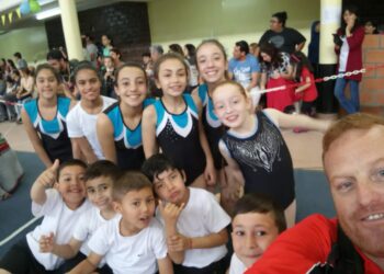 Torneo de gimnasia artística en el Club Olimpo de Bahía Blanca (Fotos)