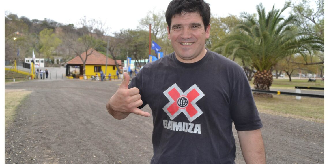 REVIVÍ EN NOTAS E IMÁGENES LA ACTUACIÓN DE “GAMUZA” EN TORNQUIST (VIDEOS)