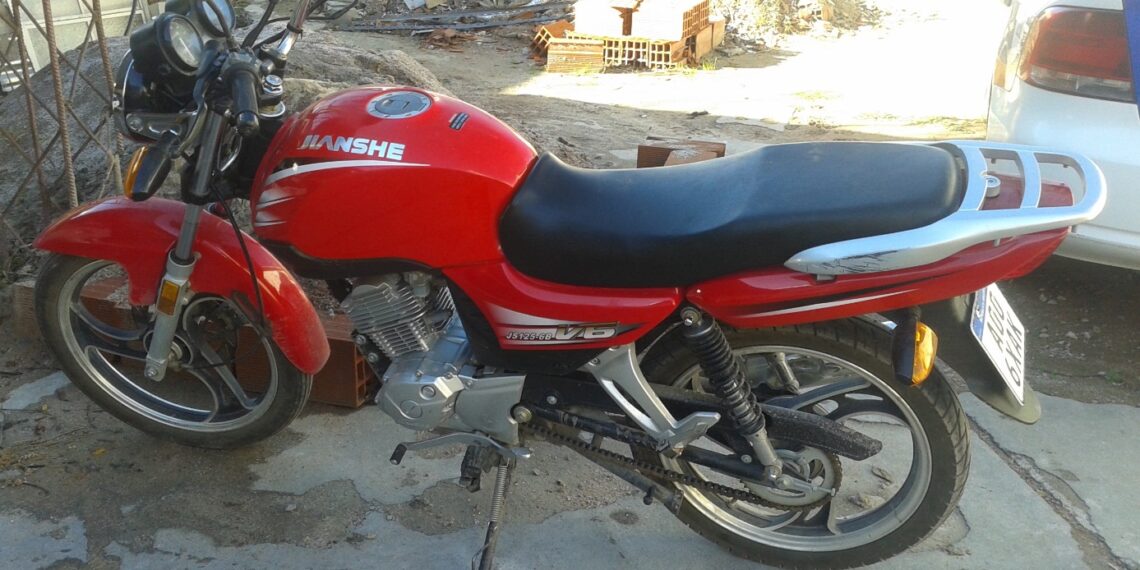 SEIS APREHENDIDOS POR EL DELITO DE ROBO CALIFICADO EN POBLADO Y EN BANDA Y AMENAZAS