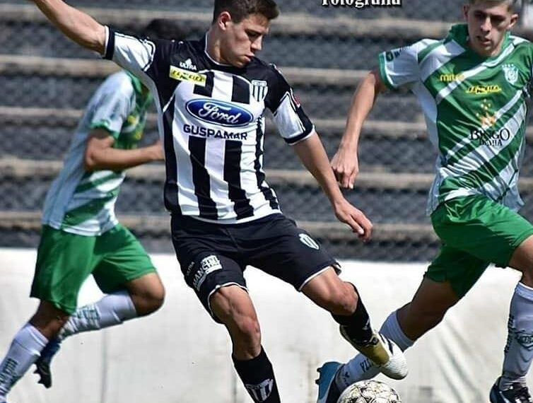 EL TORNQUISTENSE FRANCO MARCONI GRITÓ CAMPEÓN CON LA 5º DIVISIÓN DE LINIERS (B.B.) (VIDEO ENTREVISTA)
