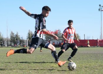 JOAQUÍN BAYÓN SE CONSAGRÓ CAMPEÓN CON LA 4º DIVISIÓN DE LINIERS (B.B.) (VIDEO ENTREVISTA)