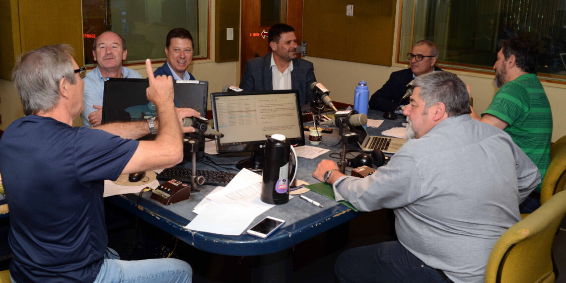 Bordoni participó de una reunión para analizar el futuro de las energías renovables