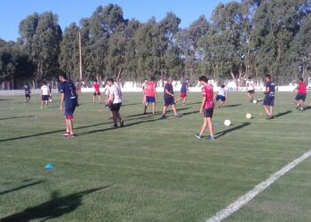 AUTOMOTO COMENZÓ LA PRETEMPORADA CON OCTAVIO ARANETA COMO DT (FOTOS)