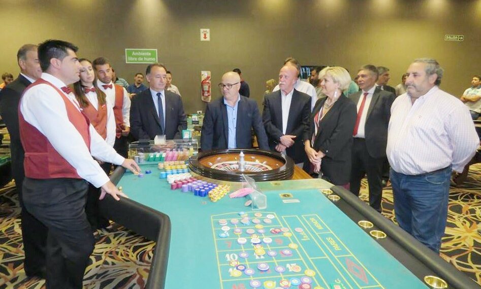 Bordoni lanzó la primera bola de la temporada (Videos entrevistas)