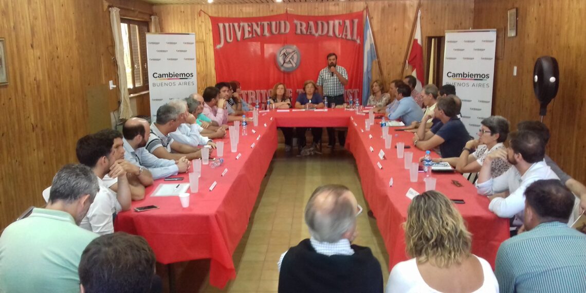 TORNQUIST FUE SEDE DE UN ENCUENTRO SECCIONAL DE LA UCR (FOTOS)
