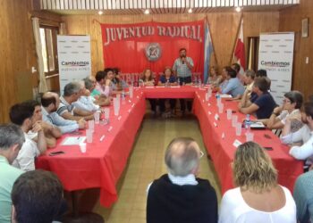TORNQUIST FUE SEDE DE UN ENCUENTRO SECCIONAL DE LA UCR (FOTOS)