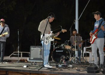 ARTISTAS Y JÓVENES DE TORNQUIST SE SUMARON A COLABORAR CON LA SEDE DE CONIN-SALDUNGARAY (VIDEOS)