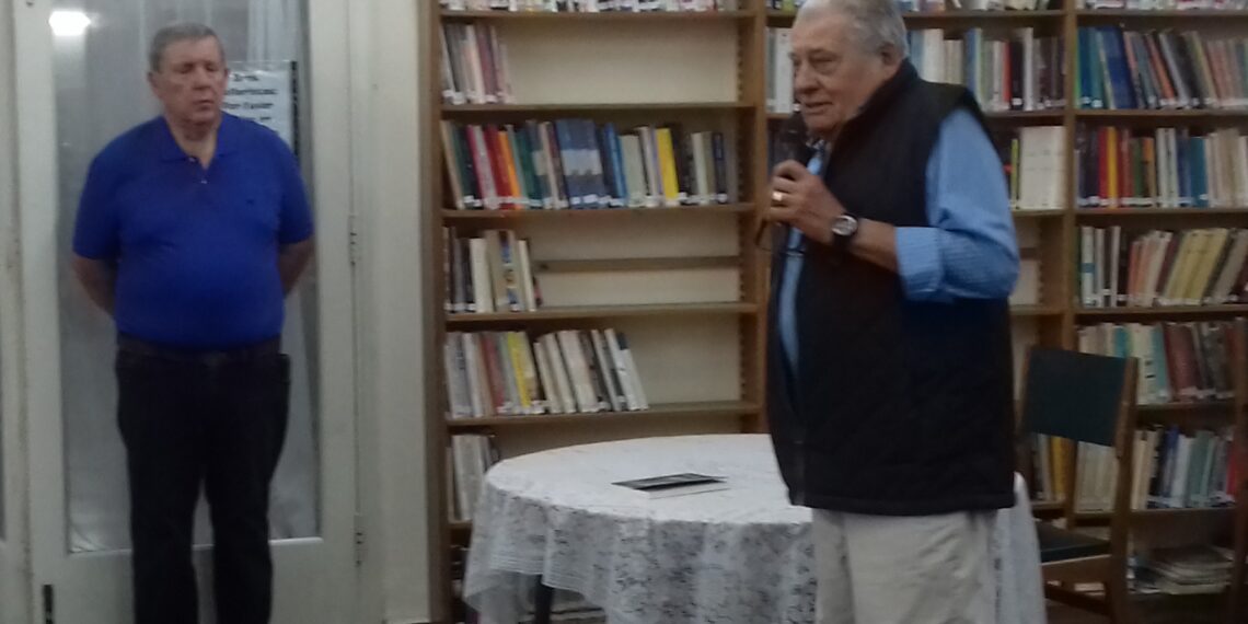 OSCAR KALTENBACH PRESENTÓ SU LIBRO EN LA BIBLIOTECA DE TORNQUIST (FOTOS)