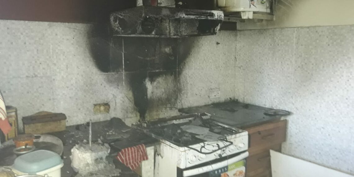 INCENDIO EN UNA VIVIENDA UBICADA EN CALLE INDEPENDENCIA AL 200 (VIDEO Y FOTOS)