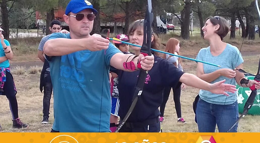 VARIAS PERSONAS DEL DISTRITO SE SUMARON AL CURSO DE ARQUERÍA EN TORNQUIST (VIDEO ENTREVISTA)