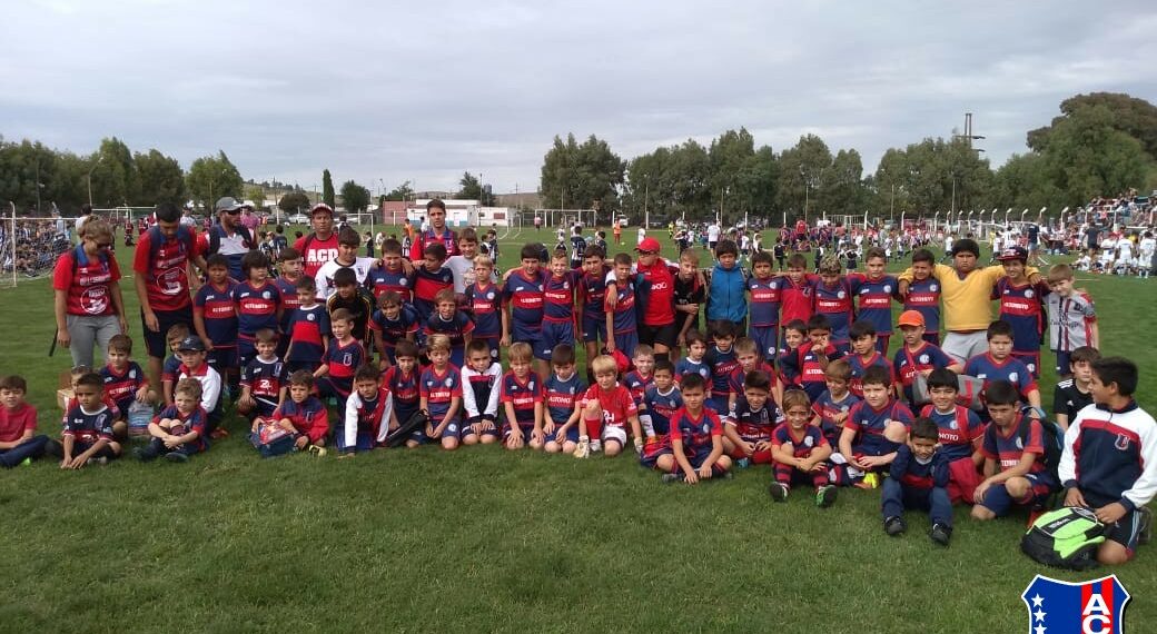 La Escuelita Azulgrana tuvo su primer encuentro del año (Fotos)