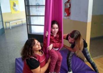 FÚTBOL FEMENINO Y ACROBACIA SOBRE TELAS, TAMBIÉN SE SUMAN COMO OPCIÓN DEPORTIVA (VIDEOS ENTREVISTAS)