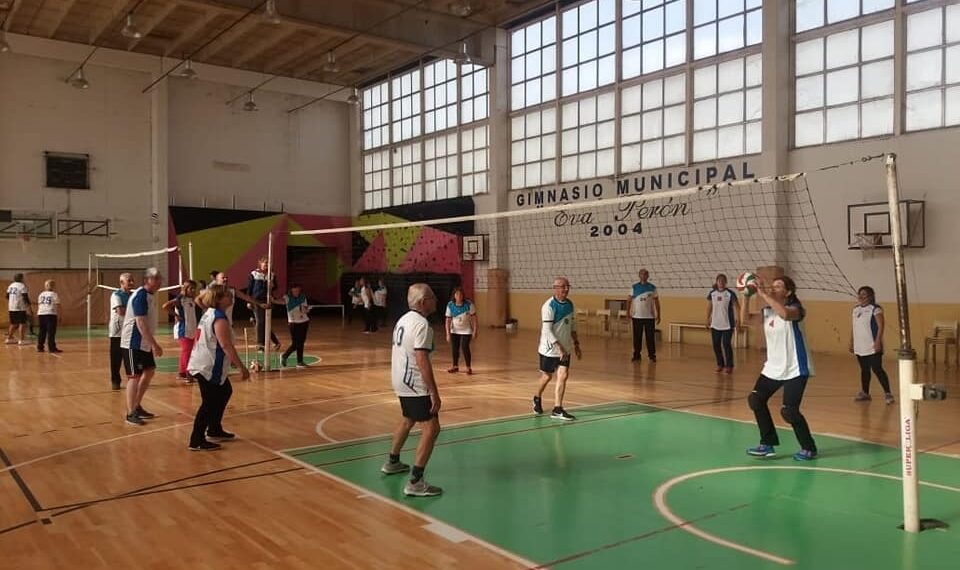 El Newcom continúa despertando el interés a muchas personas mayores de 50 años (Videos)