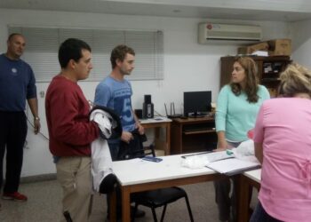 Bomberos y personal municipal recibieron la vacuna antigripal