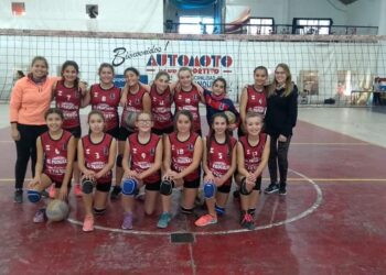 Automoto Voley se hizo fuerte de local ante Olimpo y Tiro Federal de Bahía Blanca