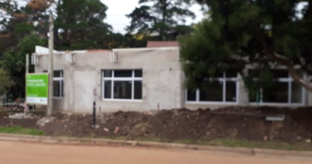 La obra del edificio donde funcionan las escuelas 5 y 21 de Villa Ventana presenta un avance de obra del 45%