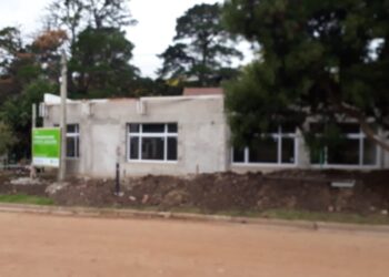 La obra del edificio donde funcionan las escuelas 5 y 21 de Villa Ventana presenta un avance de obra del 45%