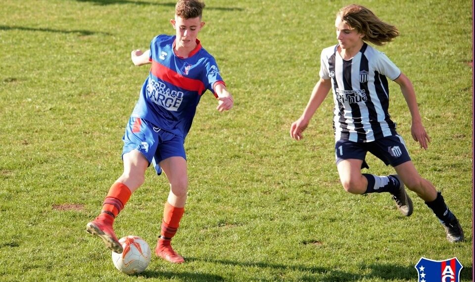 Automoto repartió puntos con Sarmiento en Inferiores