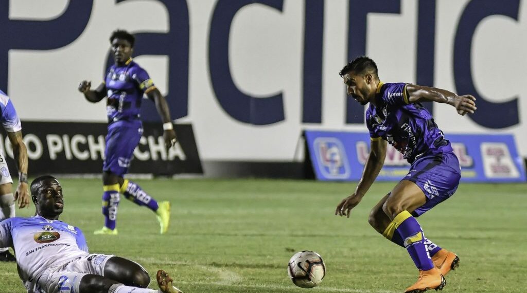 ECUADOR: LUIS VILA HABLÓ DE DISTINTOS TEMAS EN EL PROGRAMA MAGAZINE SPORT (VIDEO)