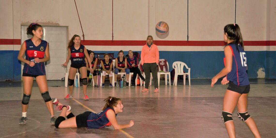 Un triunfo y una derrota de Automoto Voley