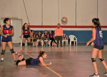 Un triunfo y una derrota de Automoto Voley
