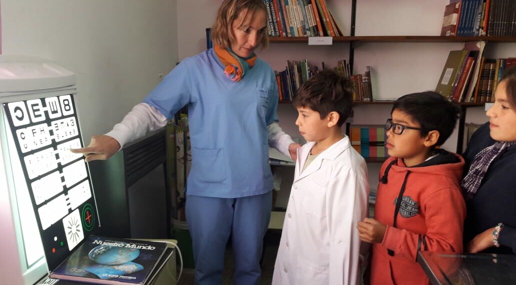 Salud puso en marcha el programa “En la escuela te veo bien”