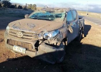 Volcó en el acceso a Saldungaray y apenas se lastimó