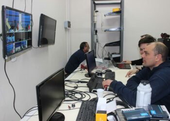 Continúan los trabajos de instalación del nuevo equipamiento HD en Canal 2 (Fotos)