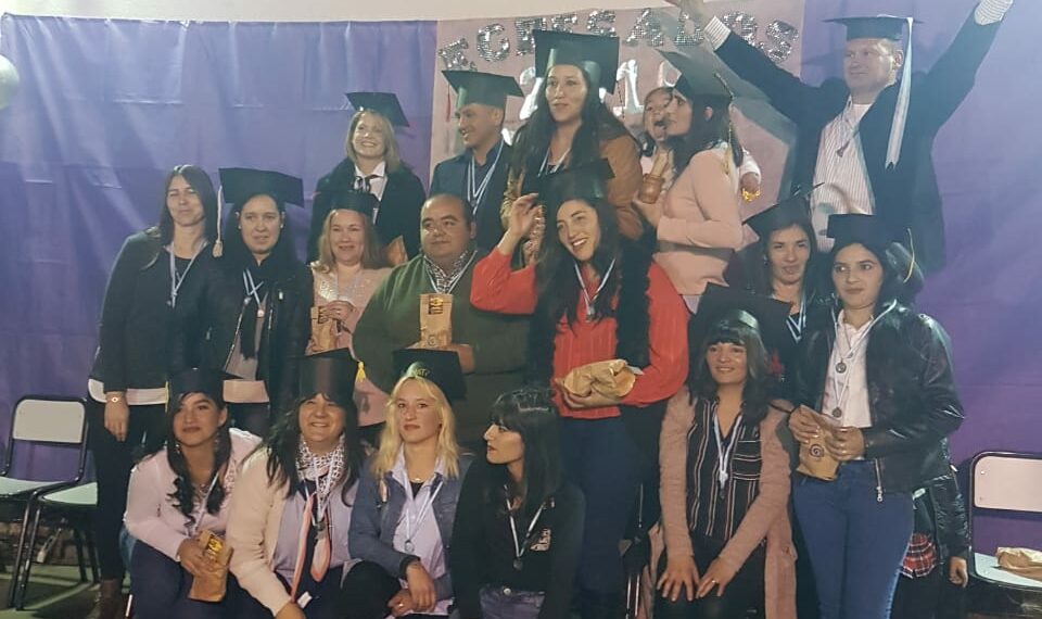Egreso de la Primer promoción de Bachiller Orientado en Gestión y Administración (Fotos)