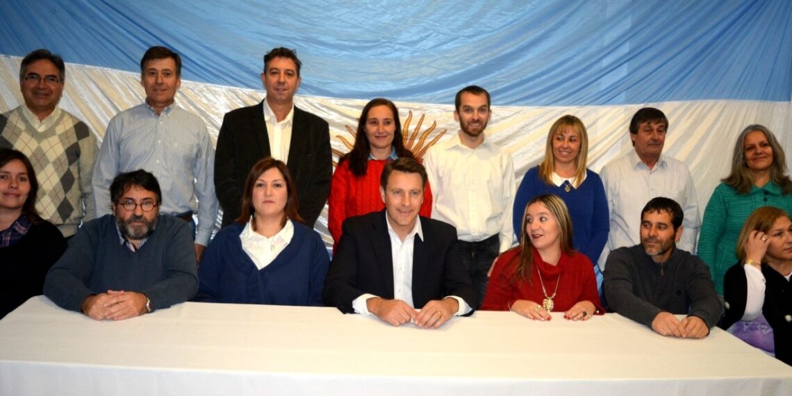 Se presentó a la prensa el “Frente de Todos” (VIDEOS Y NOTAS)