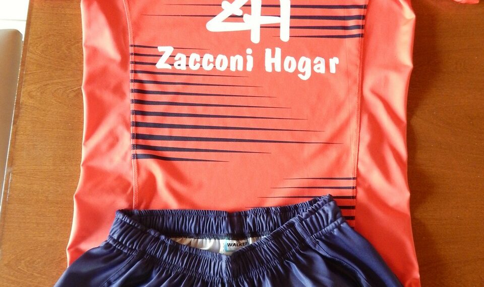 Automoto Rugby ya tiene su camiseta para el debut en la URS (FOTOS)