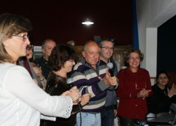 Otra exitosa tallarinada de Amor por la Vida (videos y fotos)