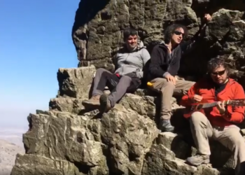 Javier Calamaro y su banda en la Comarca (video)