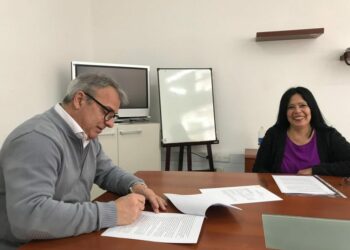 Bordoni firmó un convenio para avanzar con el Mercado Textil