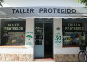 Taller Protegido: adquisición de nueva maquinaria y reclamo por residuos arrojados en los puntos limpios (Videos)