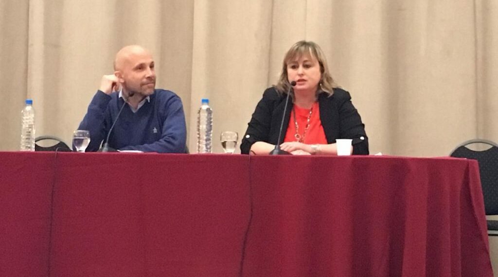 Representante de Medio Ambiente disertó en el Senado (fotos)