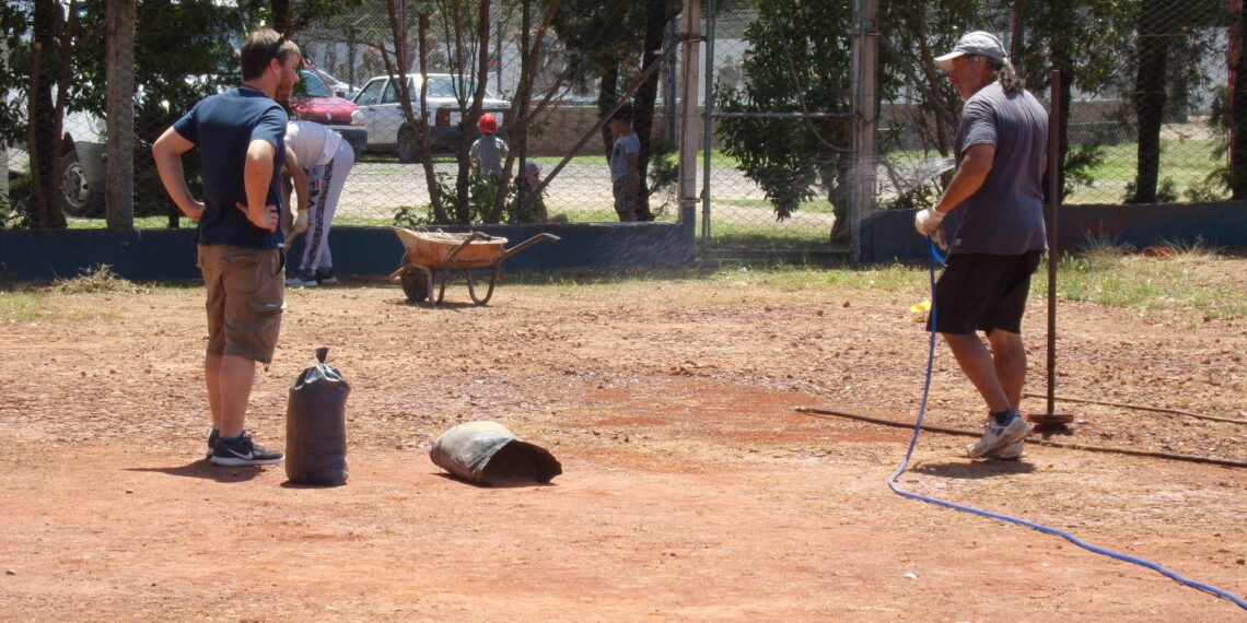 Avanzan las obras en las canchas de tenis del Club Automoto (Video)