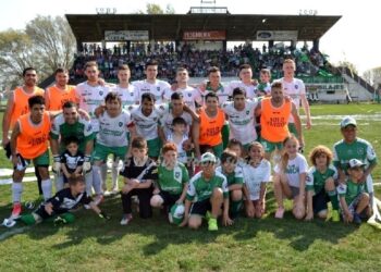 Unión (T) agasajó al plantel de primera división (4 Notas)