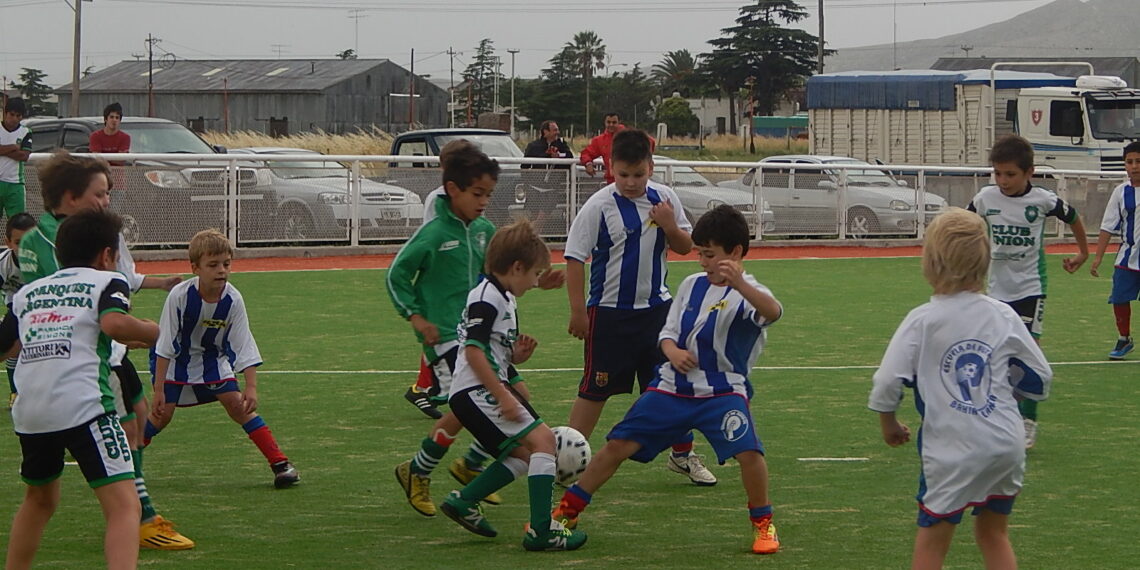 Unión realizará el encuentro nocturno de escuelitas de fútbol (Nota)