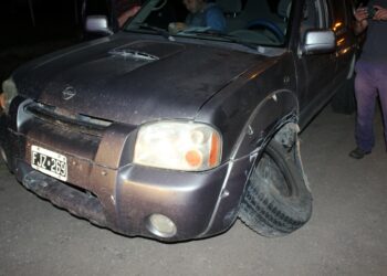 Sufrió un desperfecto mecánico y chocó a otra camioneta